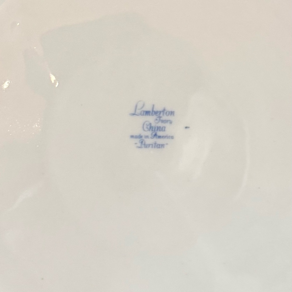 Vintage Set/2 Lamberton Ivory China, “Puritan” Dinner Plates,Fleur de Lis,10.38” - Picture 11 of 11